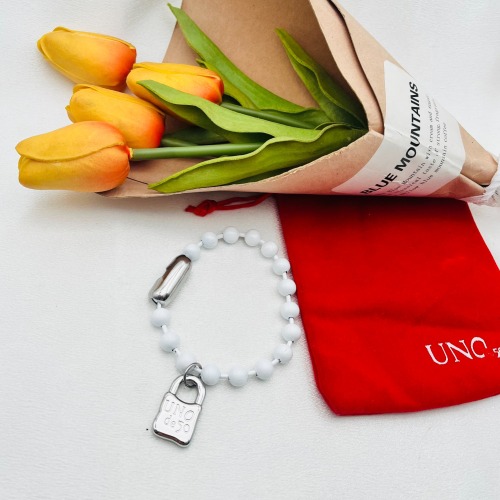 UNB580J
