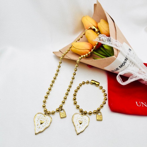 UNS594G