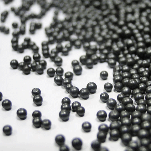 Why do steel shots and steel sands hit the workpiece and cause pollution?