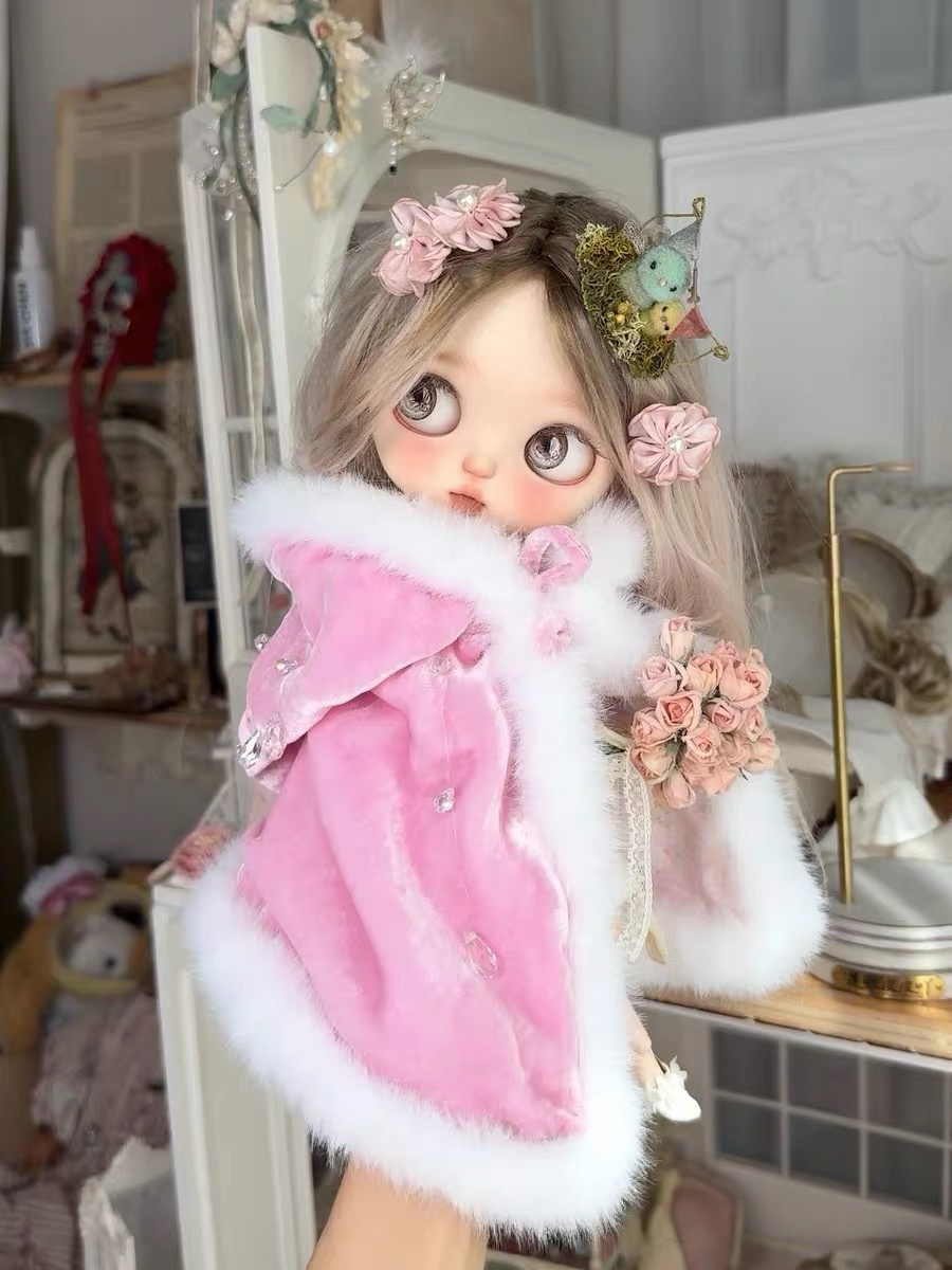 Crystal cape  pre-order outfit Crina