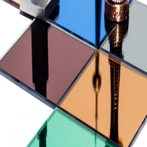 Colored Mirror