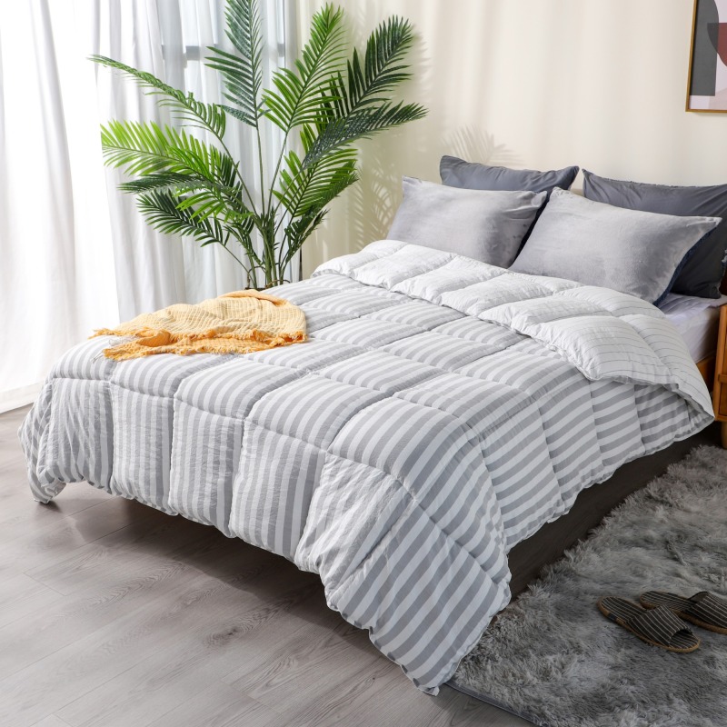 Yarn-dyed Wide Stripe Comforter