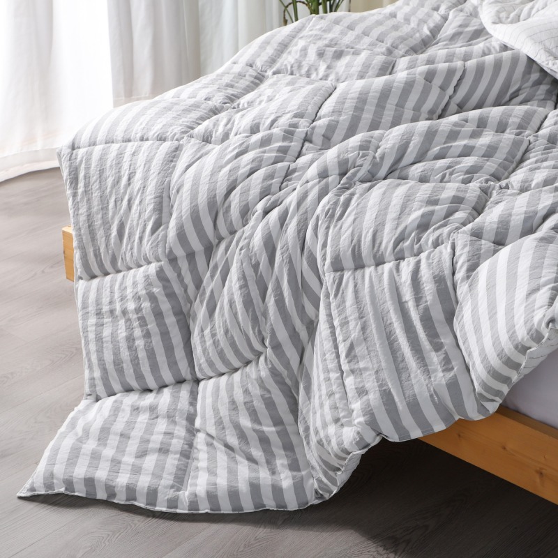 Yarn-dyed Wide Stripe Comforter