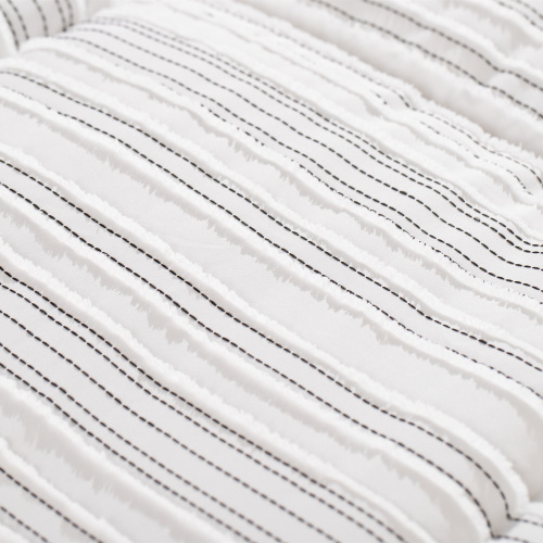 clipped jacquard comforter