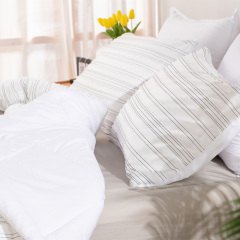 clipped jacquard comforter