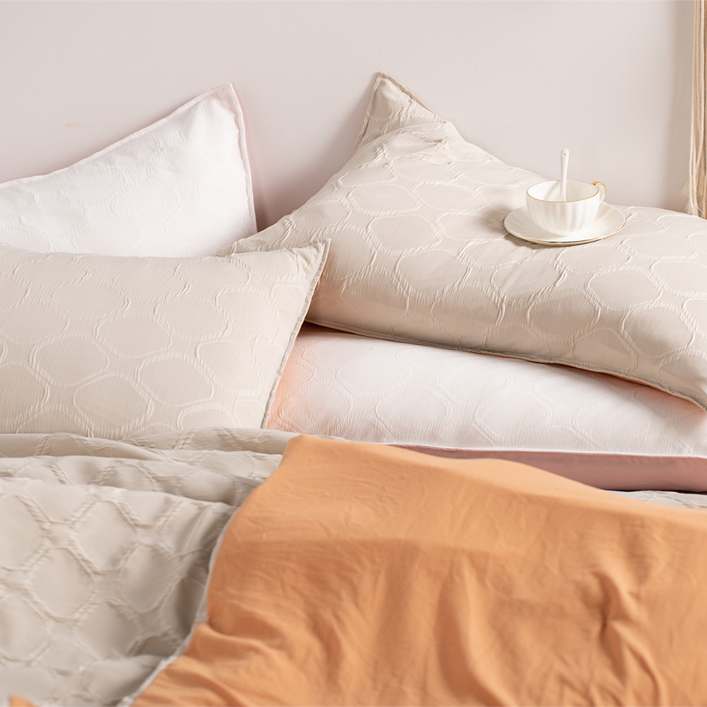 Delight Home comforter