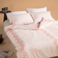 Delight Home clipped jacquard comforter set