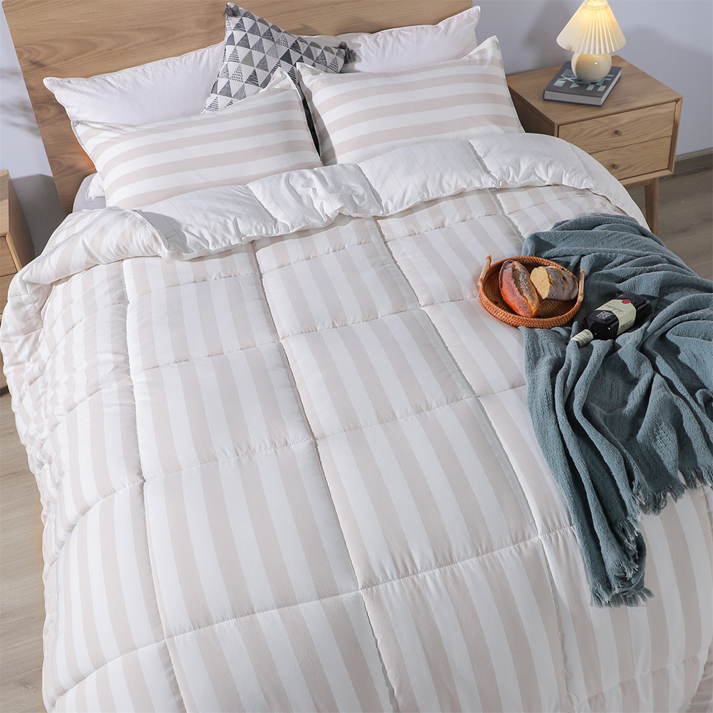 Delight Home stripe comforter