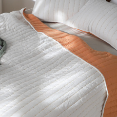 Delight Home linen quilt