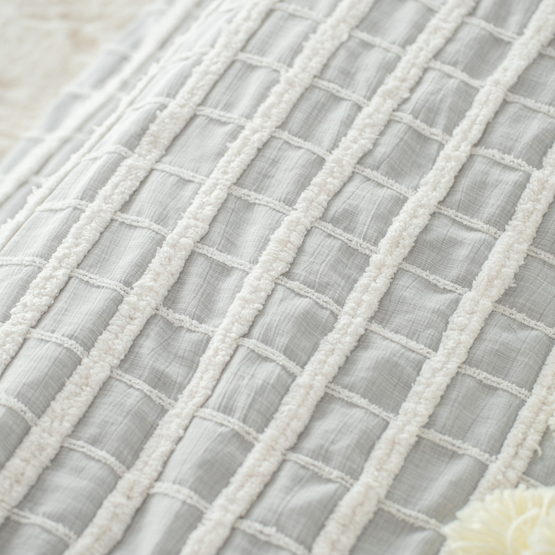 Delight Home clipped jacquard comforter