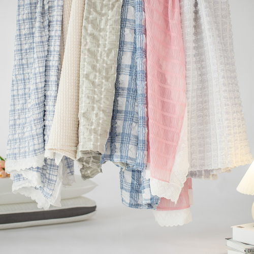 Delight Home Seersucker throw
