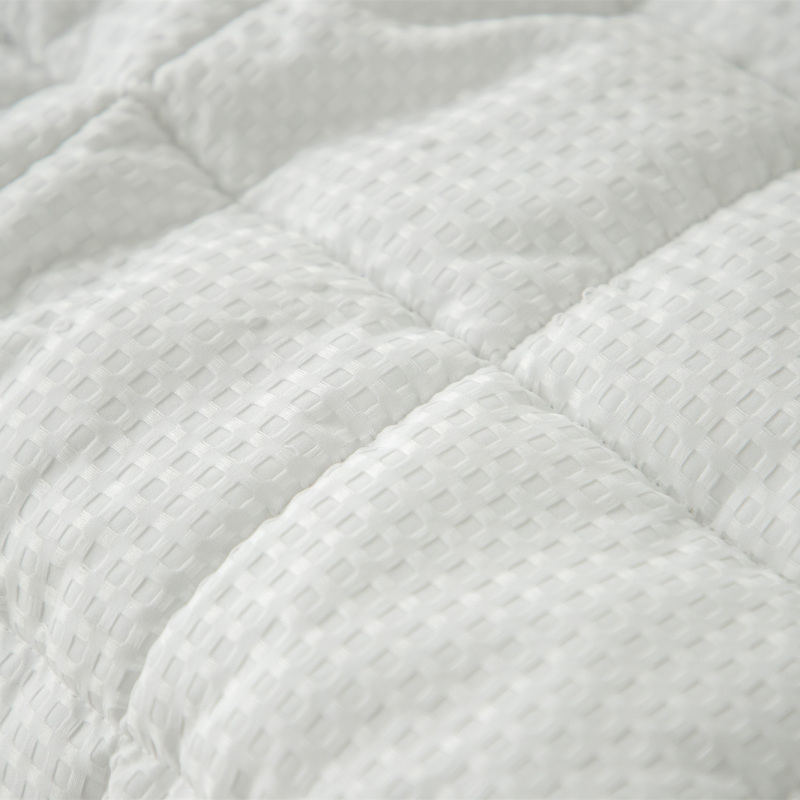 Delight Home Waffle quilt set