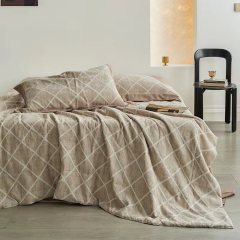 Delight Home cotton quilt set