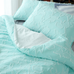 Delight Home clipped jacquard comforter