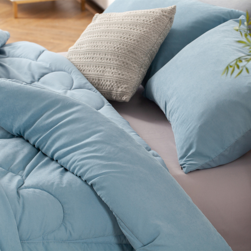 Delight Home comforter