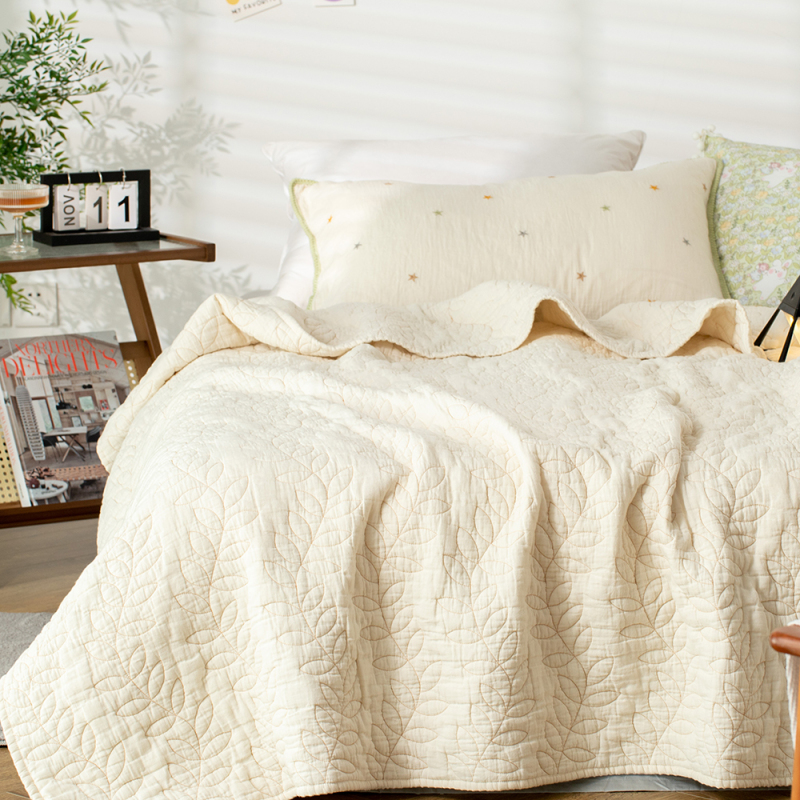 Delight Home cotton quilt