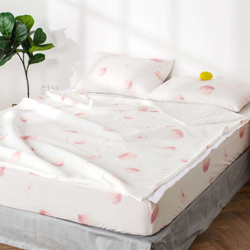 Delight Home cooling quilt set