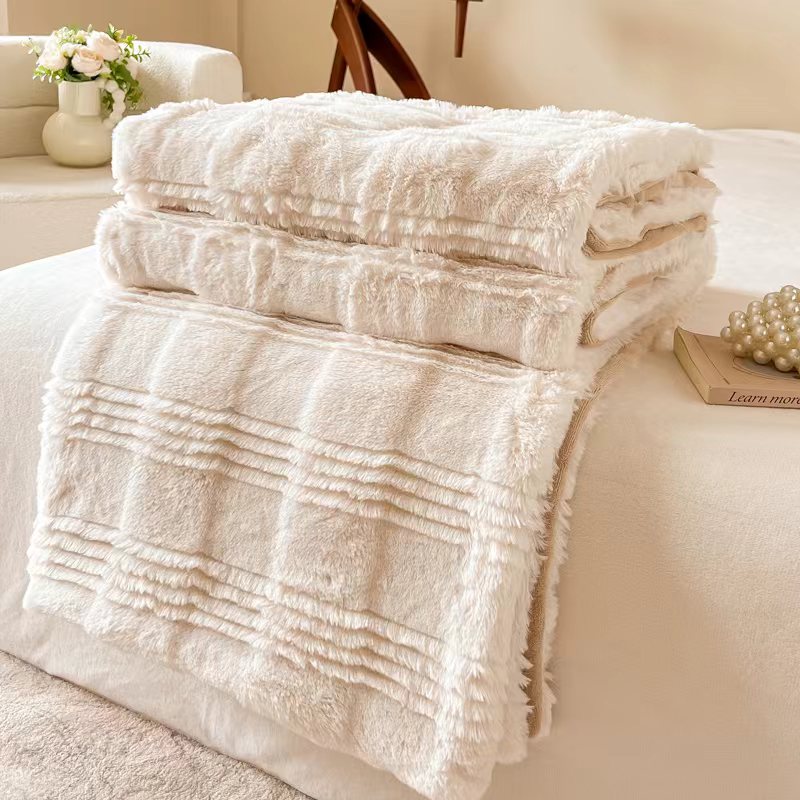 Delight Home velvet throw blanket