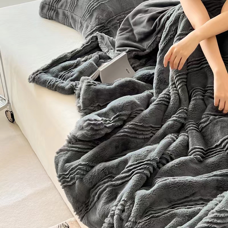 Delight Home velvet throw blanket