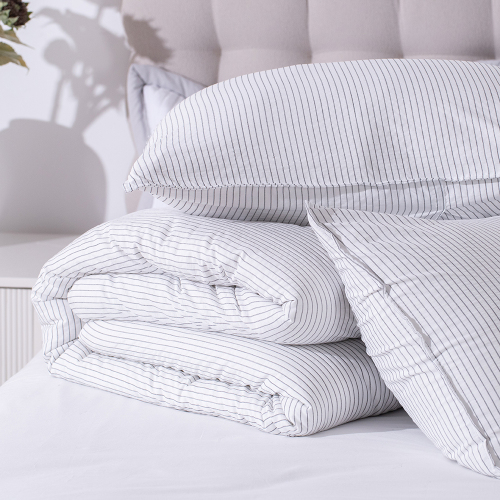 Cation-seersucker Sherpa Comforter