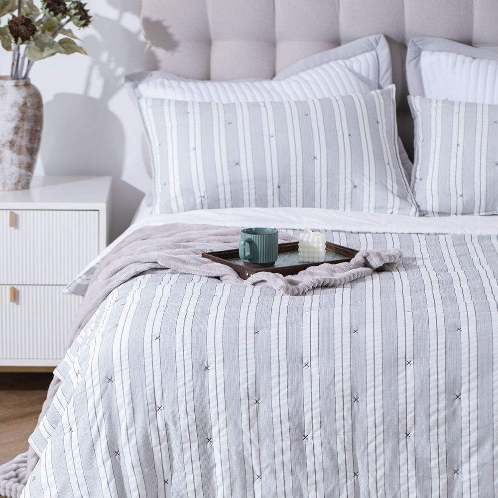 Cation Seersucker Quilt Set
