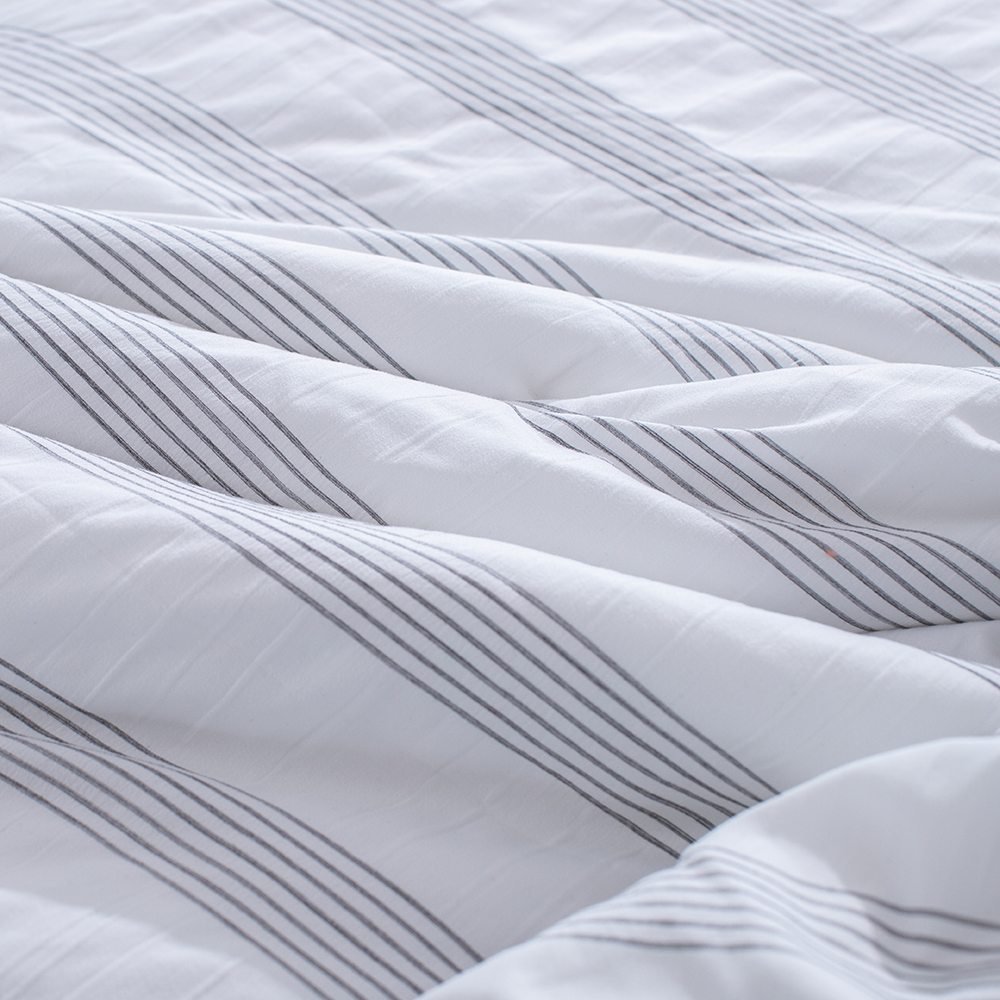 Striped Jacquard Comforter Set