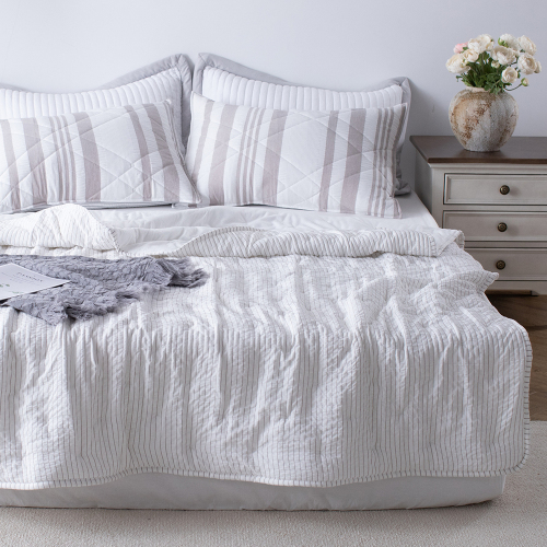 Cation Seersucker Quilt