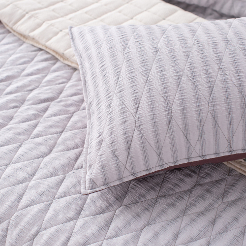 Yarn-dyed Wrinkle Jacquard Quilt Set