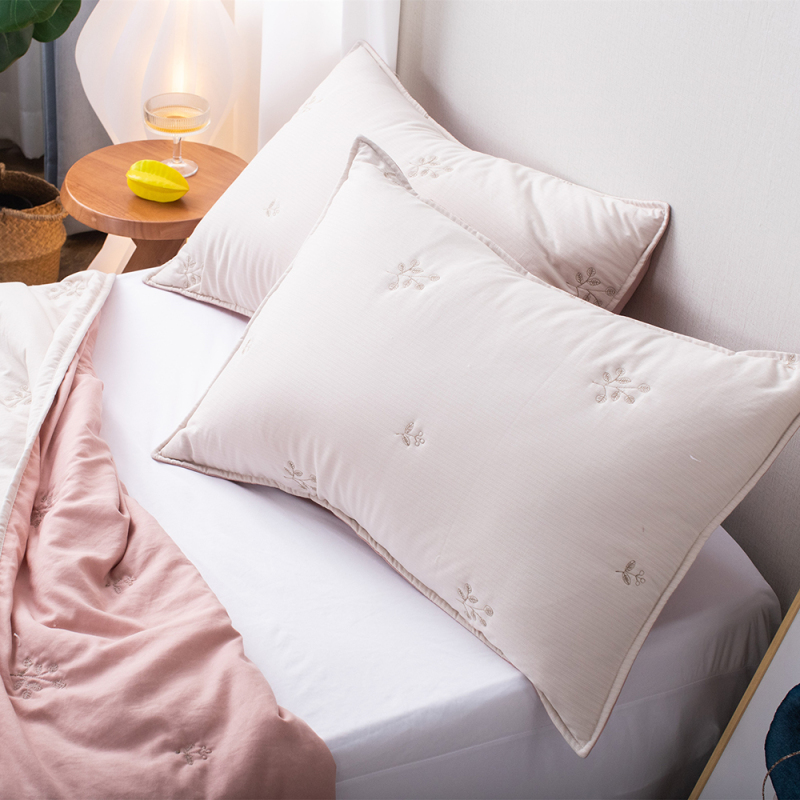 Modern Flora Quilting