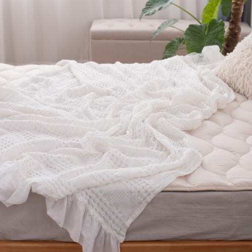 Bamboo-Cotton Blended Waffle Blanket