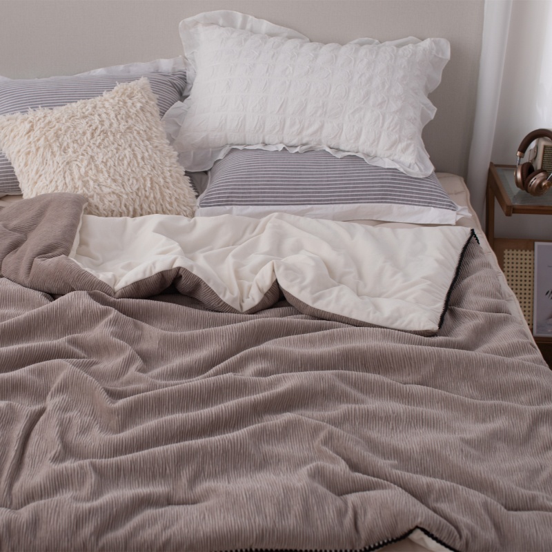 Crinkled Dutch Velvet Comforter