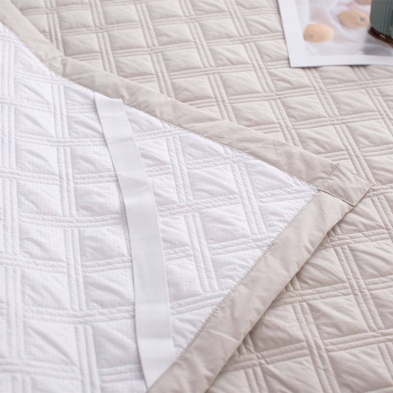 Wool Filling None-slip Thin Topper