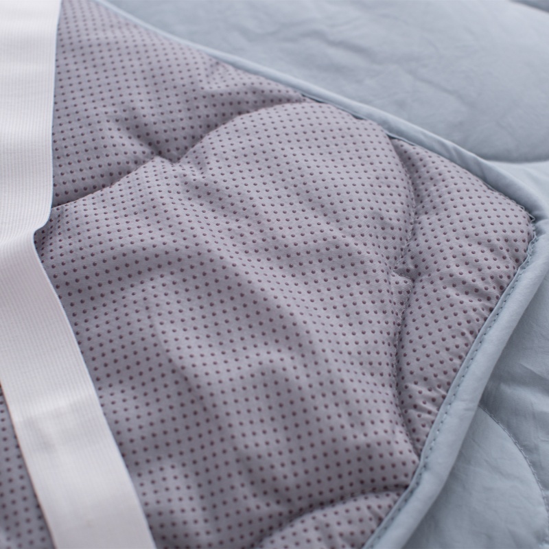 Heavyweight Wool Filling Topper