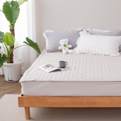 Wool Filling None-slip Thin Topper