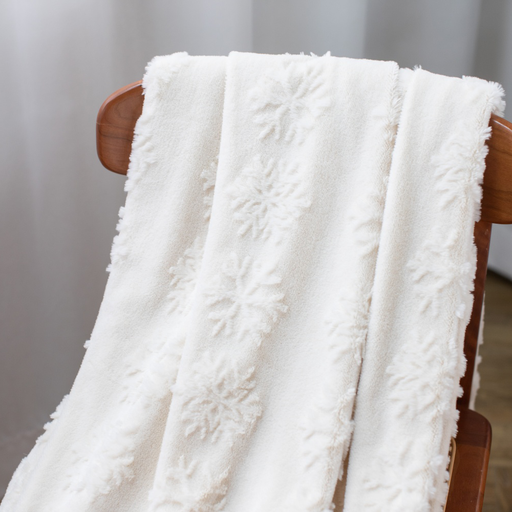 Snowflake Jacquard Rabbit Fur Blanket