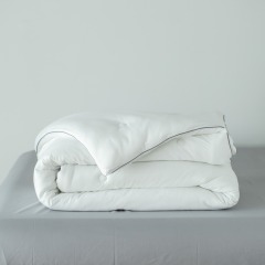 Knitted Polyester Jersey Comforter