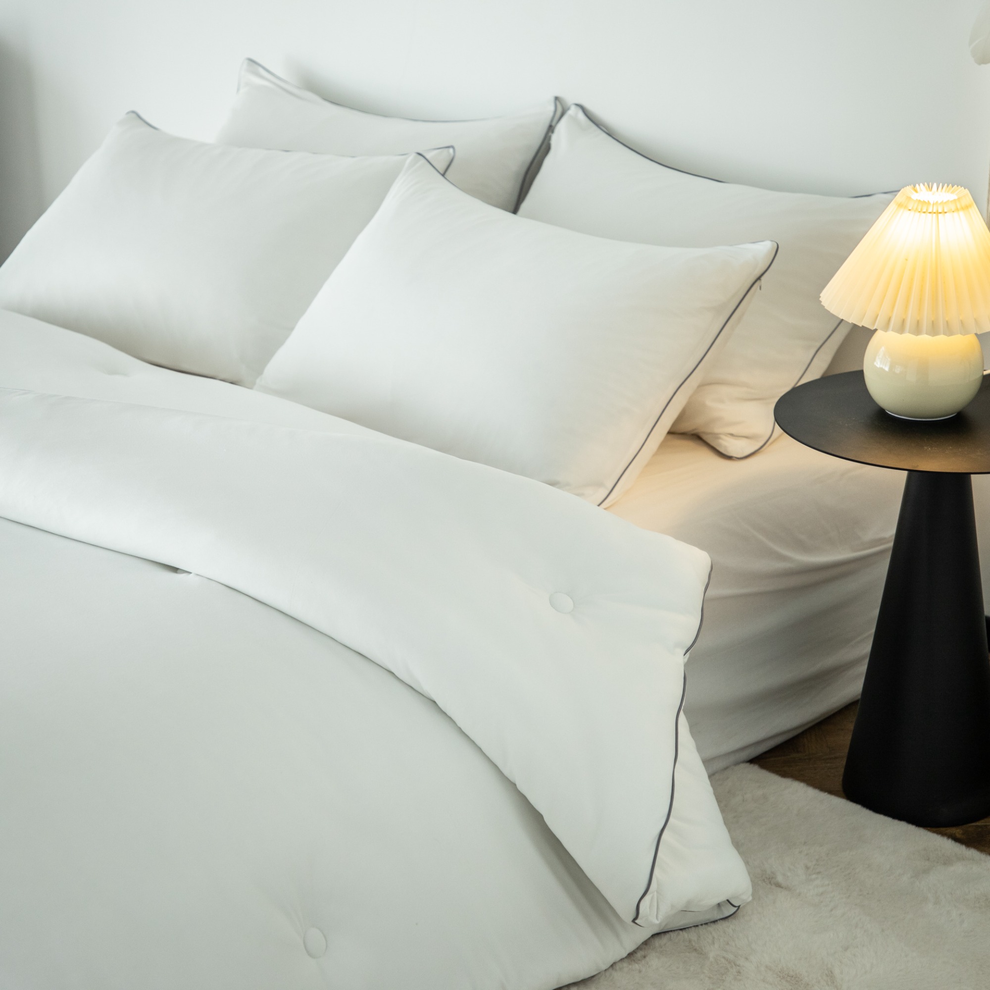 Knitted Polyester Jersey Comforter