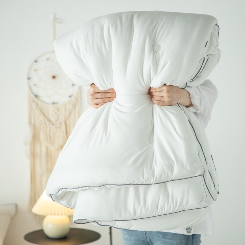 Knitted Polyester Jersey Comforter