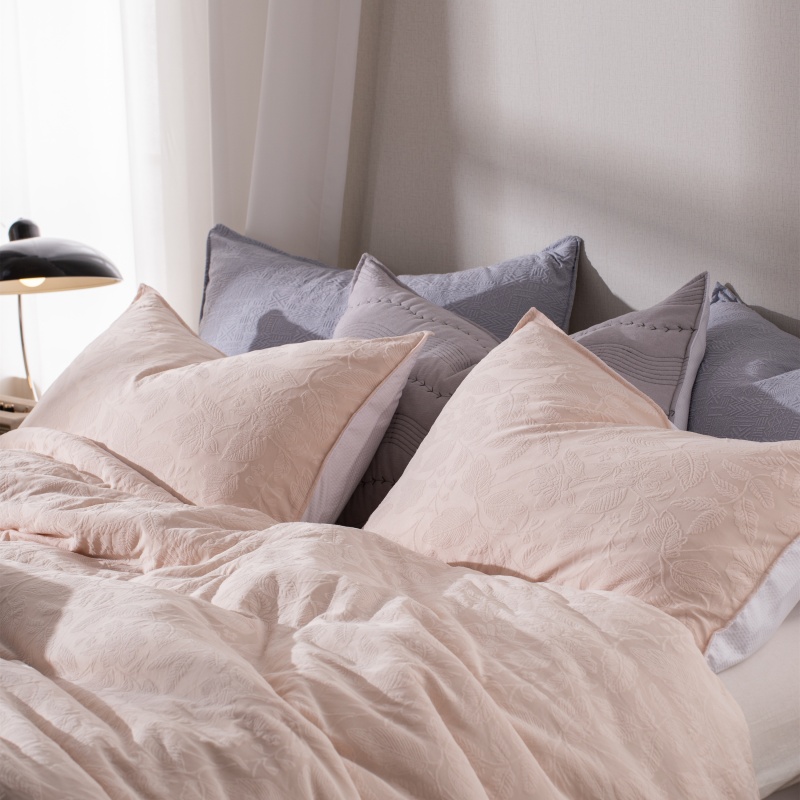 Poly jacquard knit fabric Comforter