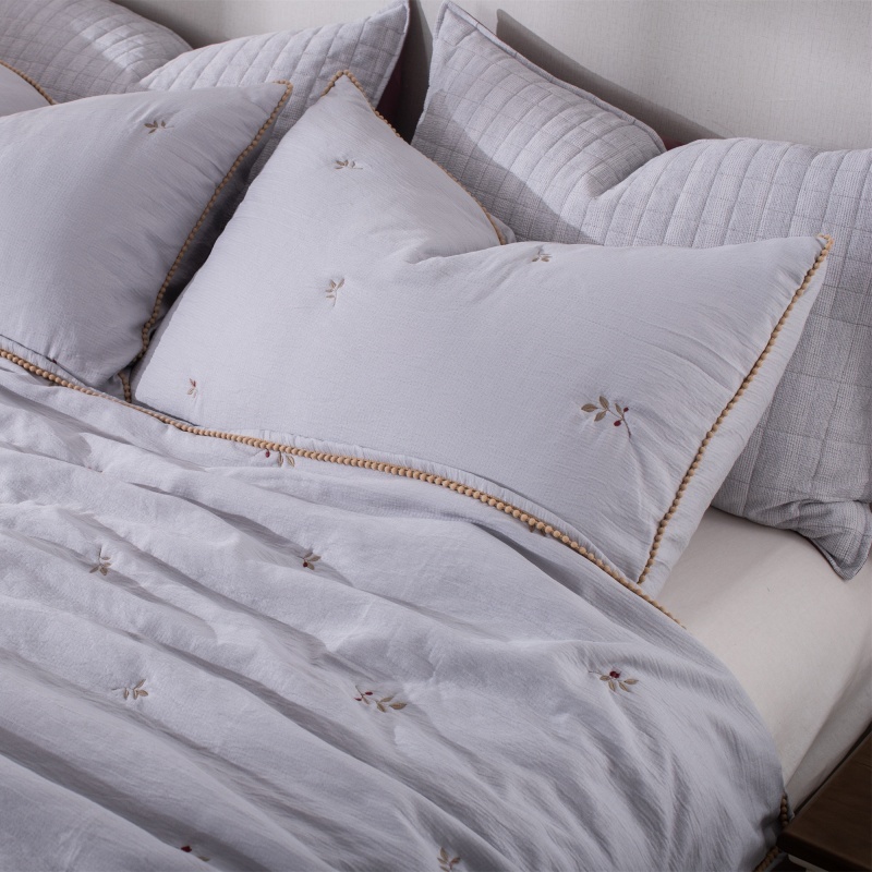 Poly Gauze Quilt with Embroidered Lace Trim