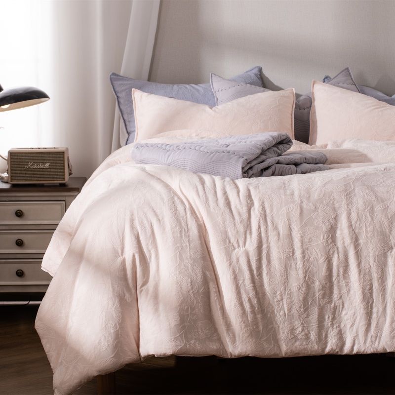 Poly jacquard knit fabric Comforter