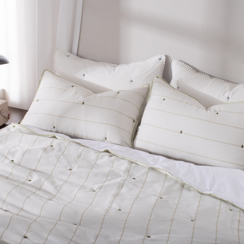 Poly Gauze Yarn Dyed Quilt with Embroidered Lace Trim
