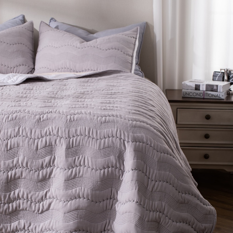 Cotton-Feel Short Plush Quilted Quilt
