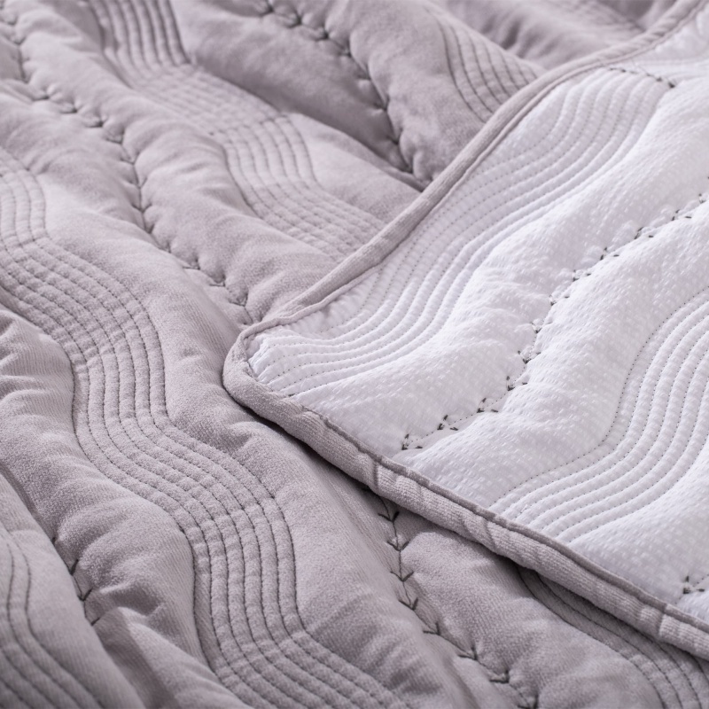 Cotton-Feel Short Plush Quilted Quilt