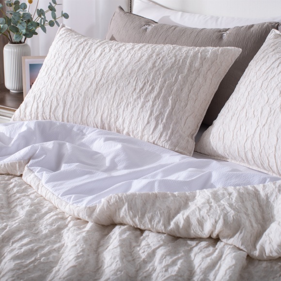 Linen touch Wrinkle Gazue 100% Poly Quilt