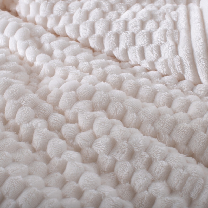 Dual Pattern Jacquard Flannel Comforter