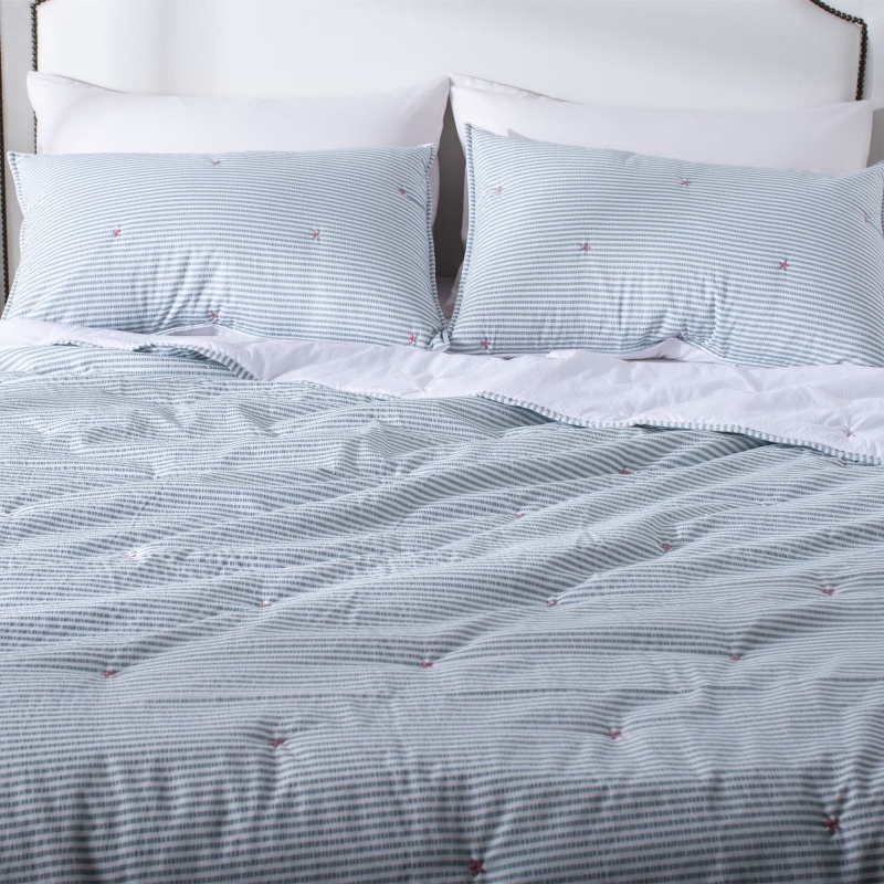 Cationic Yarn-Dyed Embroidered Seersucker Quilt