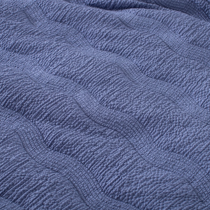 Stretch Crinkled 100% Poly Seersucker Quilt