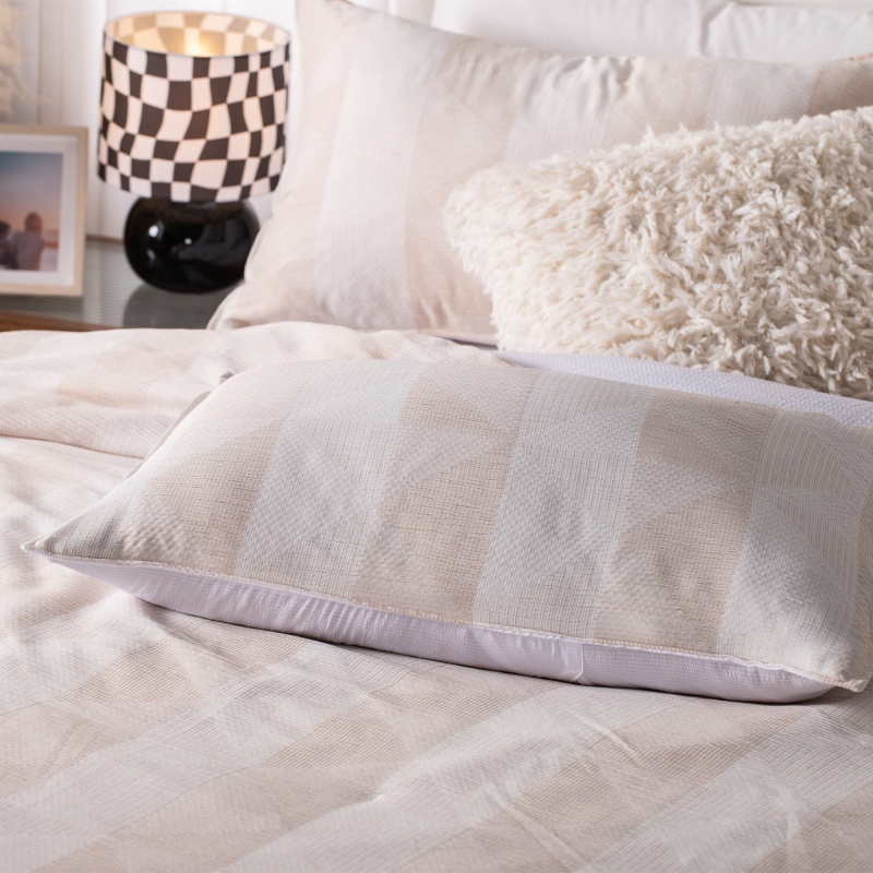 Poly–Spandex Yarn-Dyed Jacquard Crinkle Quilt