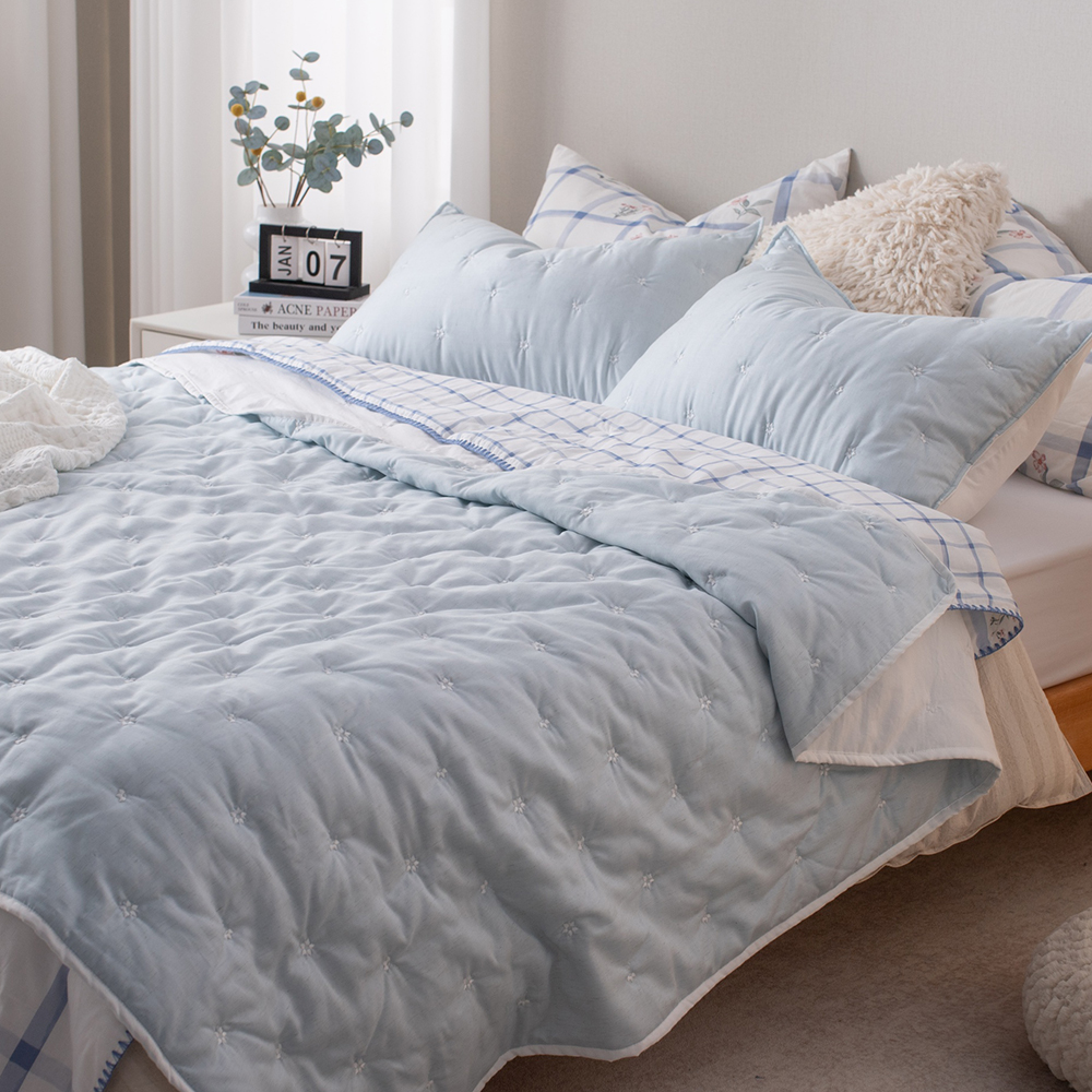 Tencel-Linen Blend Embroidered Quilt
